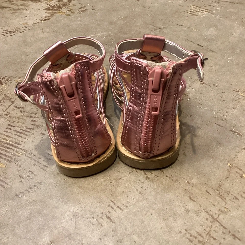 Okie Dokie Toddler Girls Rose & Silver Metallic Strappy Sandals, Size‎ 6